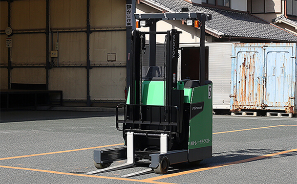 1.5tリーチリフト